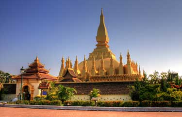 Thailand & Laos: Mekongfahrt, Nachtsafari und Modenschau