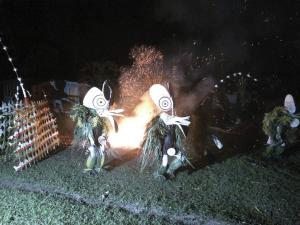 Traditioneller Feuertanz, Rabaul Traditioneller Feuertanz, Rabaul