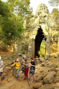 Kambodscha und Vietnam: Grenzenlos Radfahren zwischen Angkor und Saigon Kambodscha und Vietnam: Grenzenlos Radfahren zwischen Angkor und Saigon
